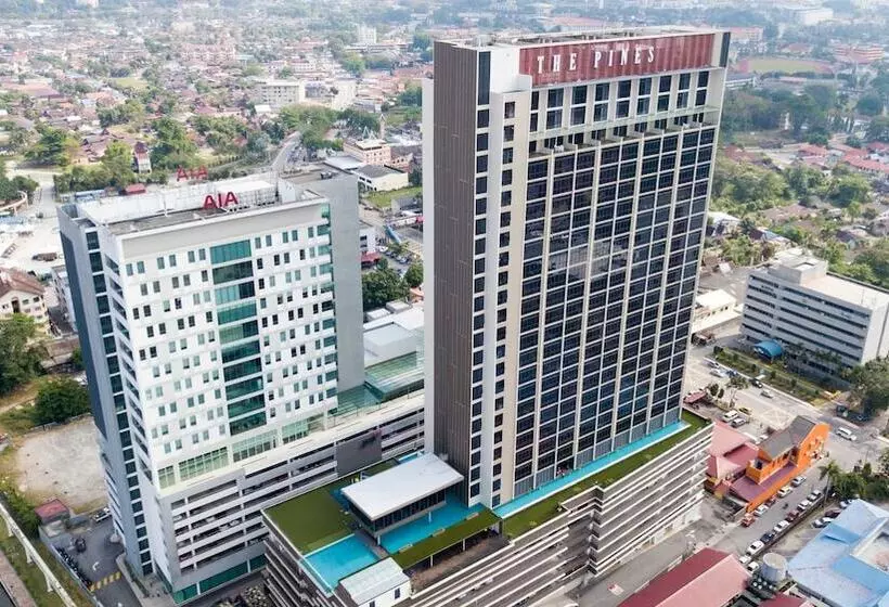 Hotel The Pines Melaka