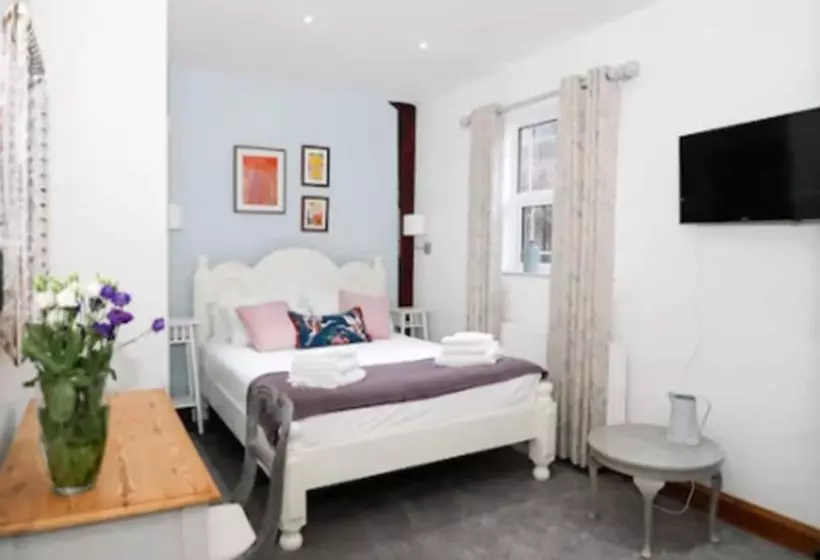 펜션 Woodleys Farmhouse