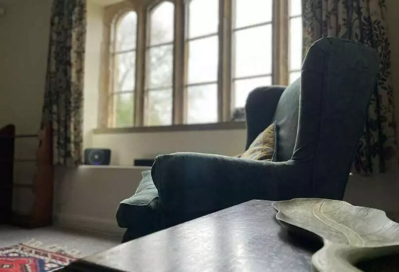 Beautiful 2bed Cottage In Knowle St Giles Nr Chard