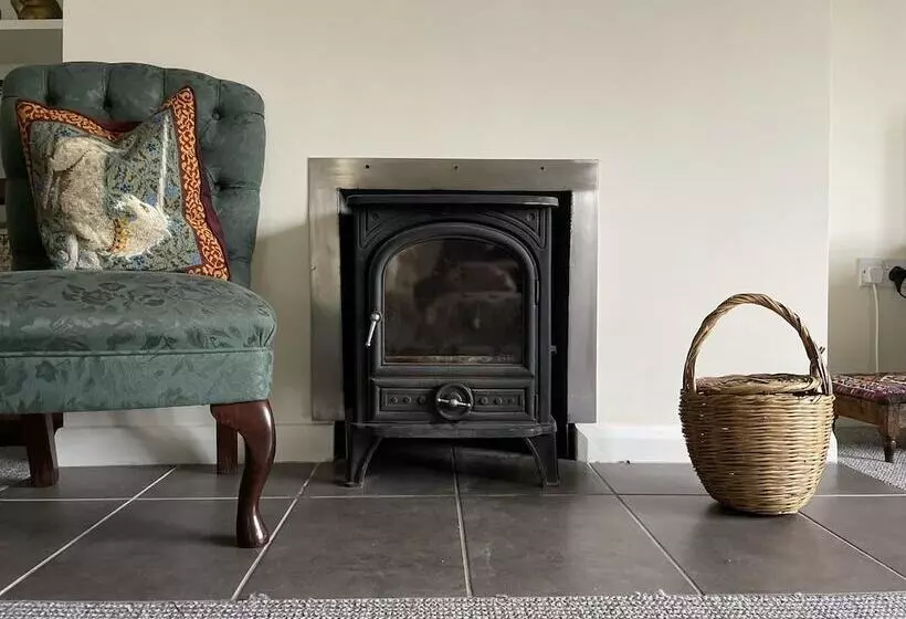 Beautiful 2bed Cottage In Knowle St Giles Nr Chard