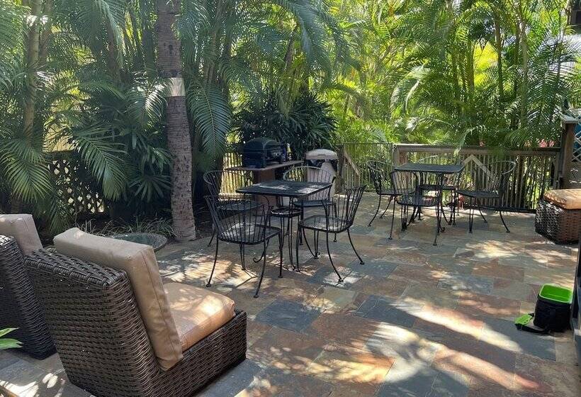 Bed and Breakfast Papaya Suite