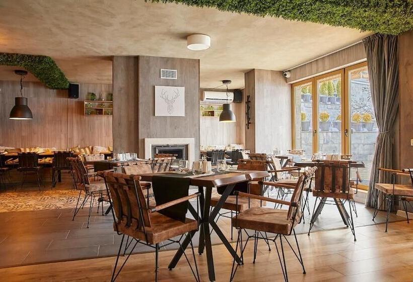 Boutique Hotel Entry E