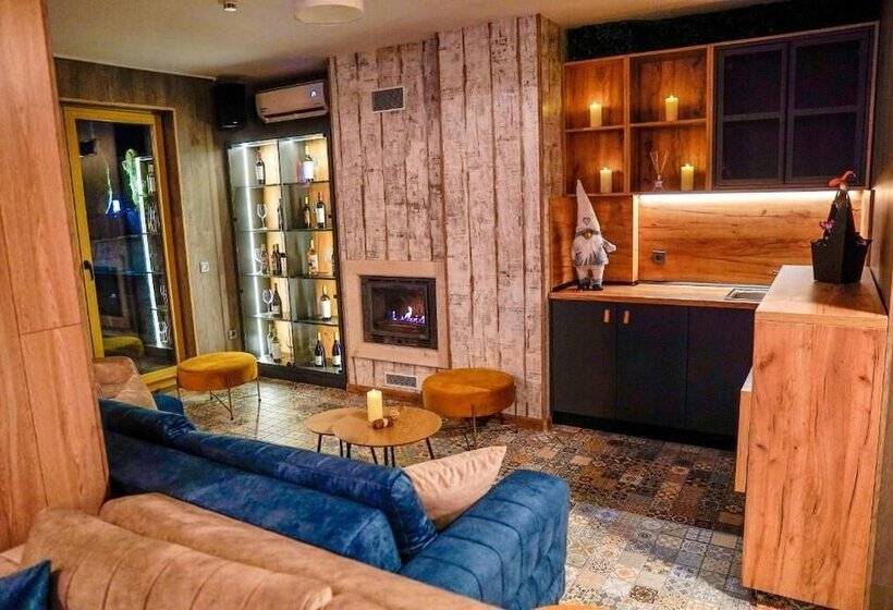 Boutique Hotel Entry E