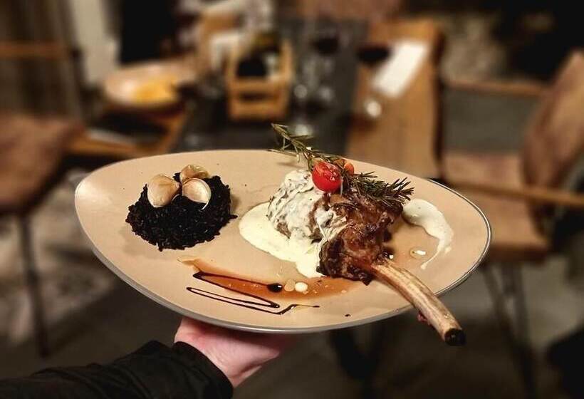 Boutique Hotel Entry E