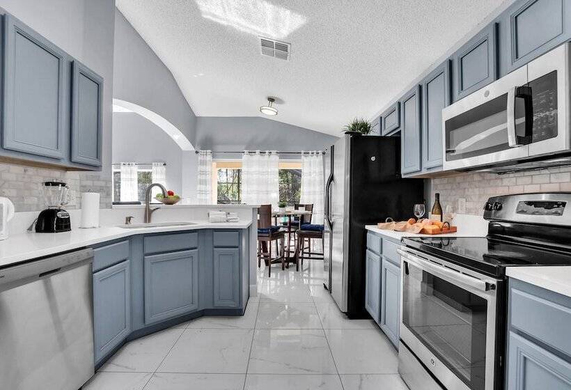 Colorful Harm Home, W/ Game Room And Cozy Pool Area