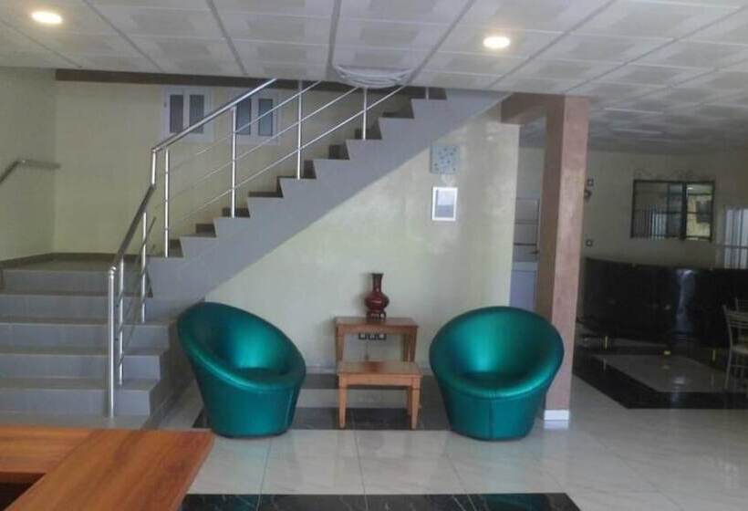 هتل Benin City Center