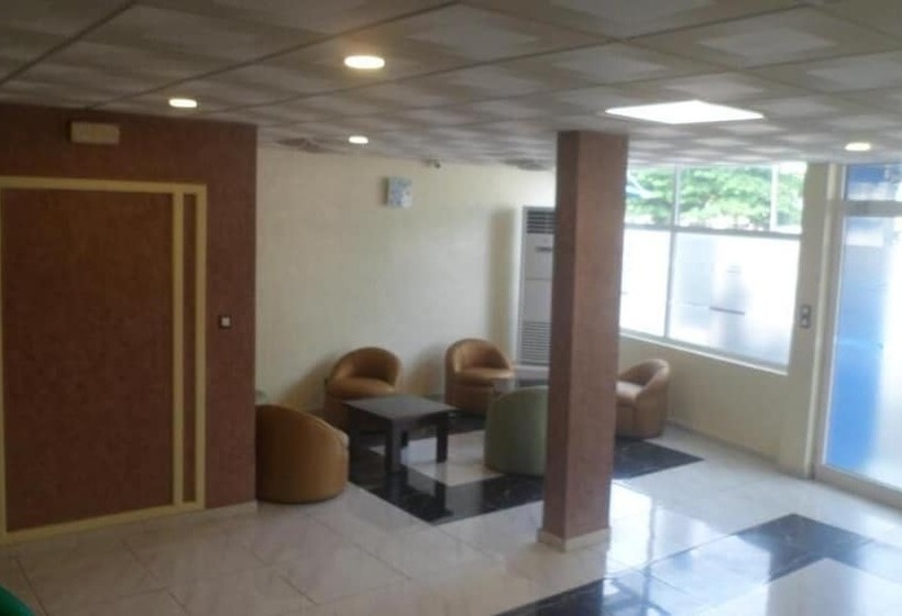 هتل Benin City Center