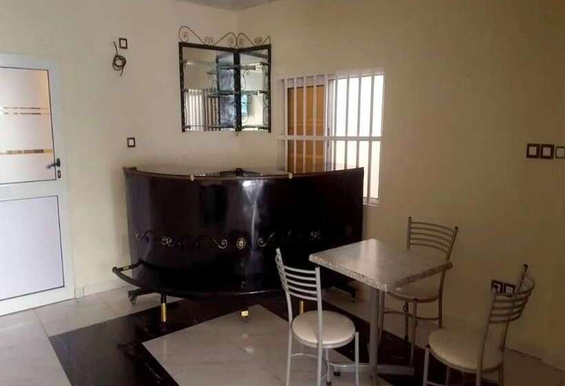 هتل Benin City Center