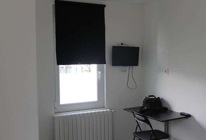 فندق Hôtel Et Restaurant De La Gare Torigny Les Villes