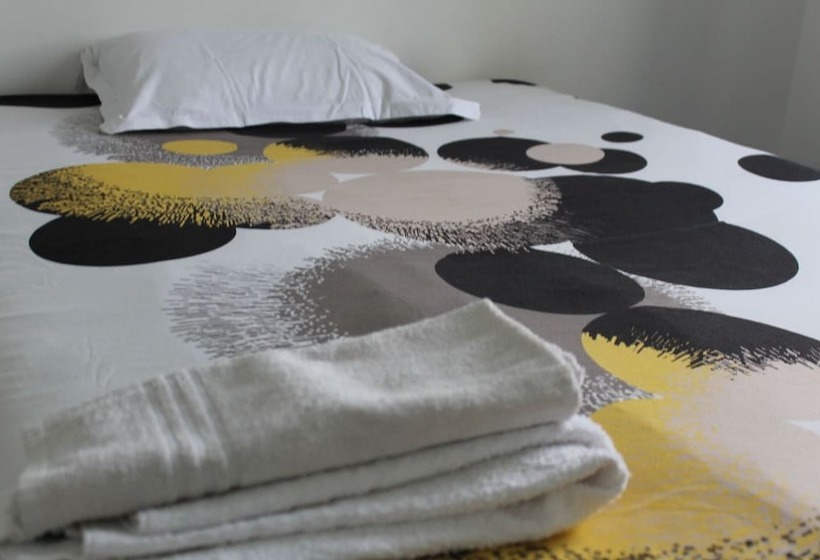 فندق Hôtel Et Restaurant De La Gare Torigny Les Villes