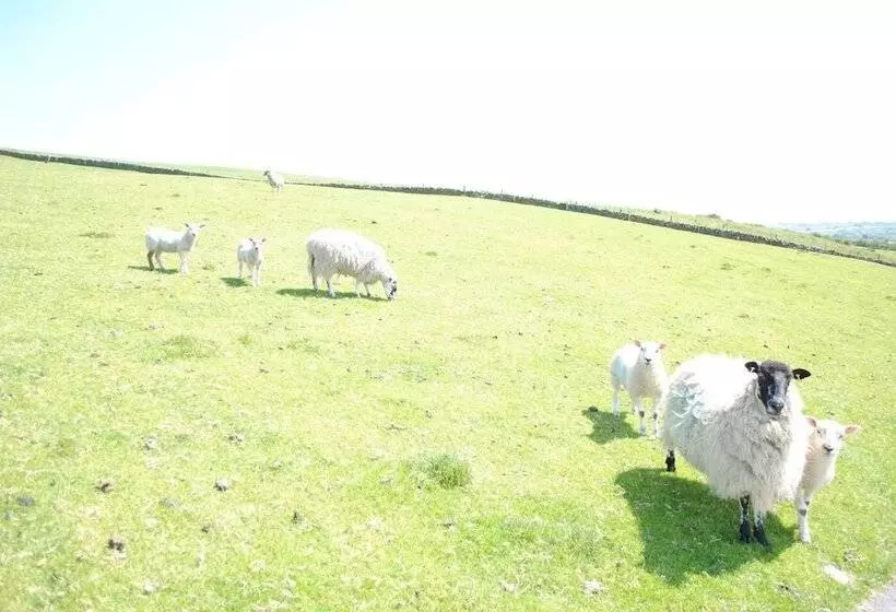 Maaseutuhotelli Brambles Farm Peak District Escape