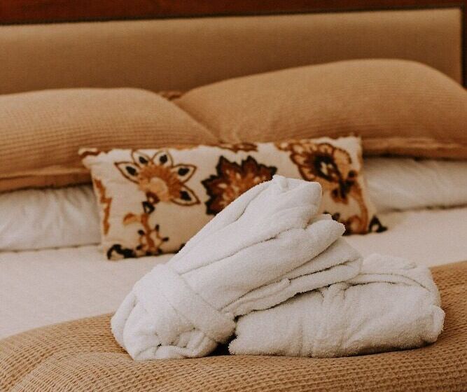 酒店 The Four Daughters Inn