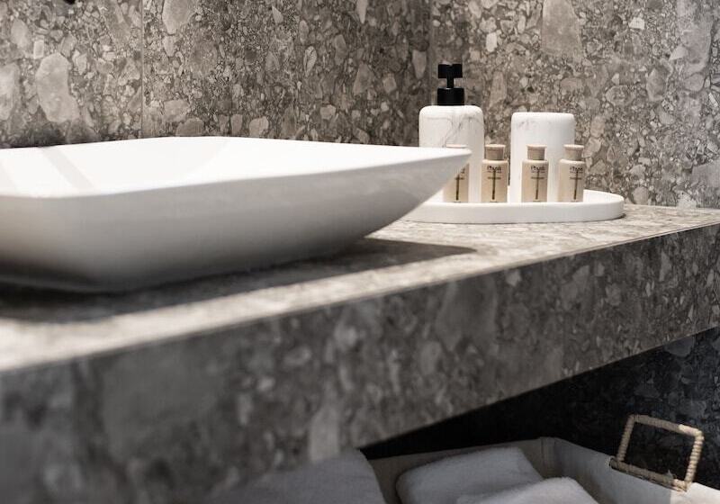 Kaktus Suites Private Pool