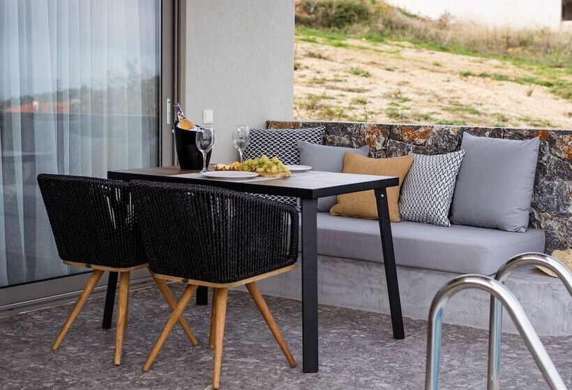 Kaktus Suites Private Pool