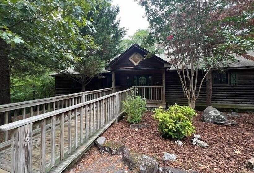 Lake View Three Bedroom, Three Bath Cottage With Private Hot Tub Overlooking Lake Ouachita. By Redaw