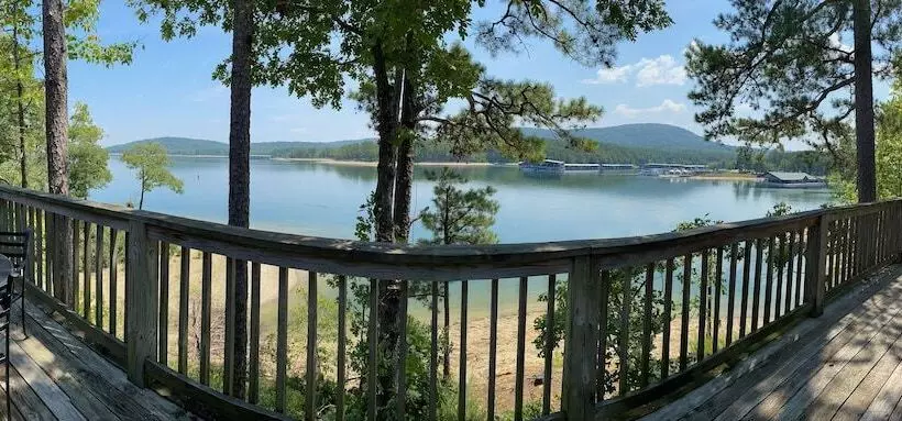 Lake View Two Bedroom, Two Bath Loft, Log Sided Cottage With Private Hot Tub Overlooking Lake Ouachi