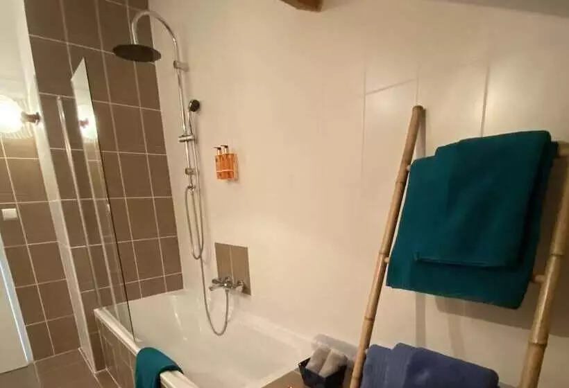 Majatalo Château Papounan