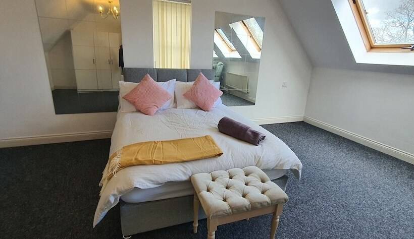 Пансион Luxury King House