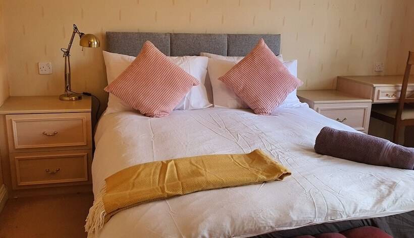 Пансион Luxury King House