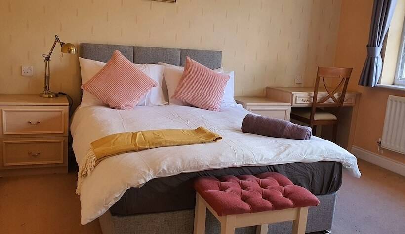 Пансион Luxury King House