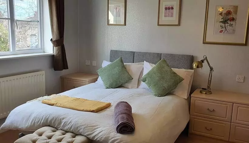 Majatalo Luxury King House