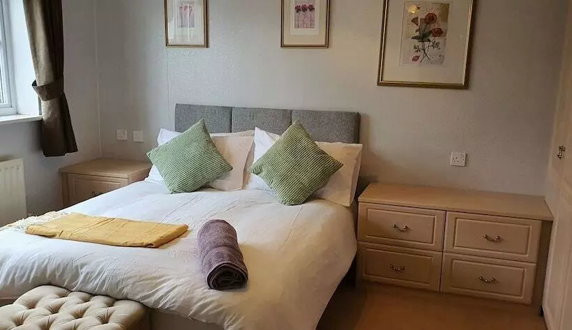 Majatalo Luxury King House