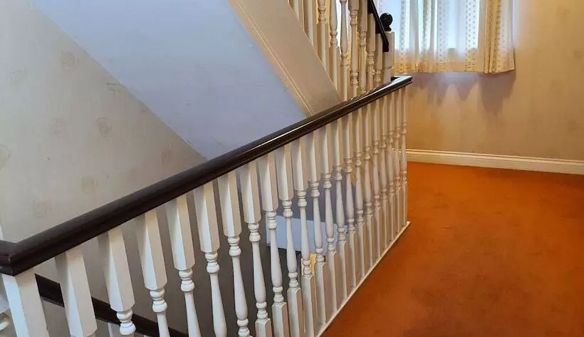 Majatalo Luxury King House