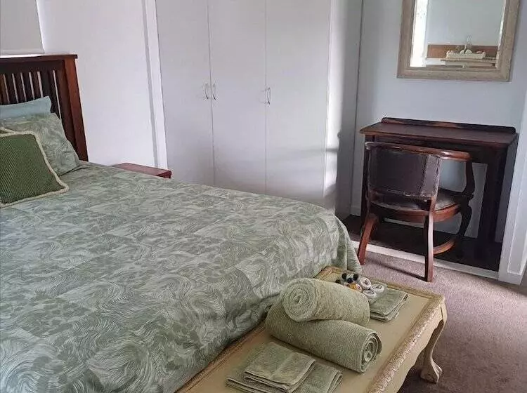 Majatalo Room In Guest Room   Cozy Room With Separate Entrance And Ensuit Bathroom