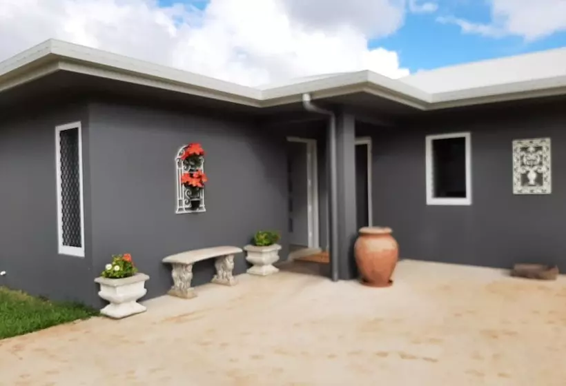 Majatalo Room In Guest Room   Cozy Room With Separate Entrance And Ensuit Bathroom