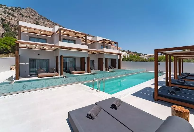 Majatalo Theretra Pefki Seaside