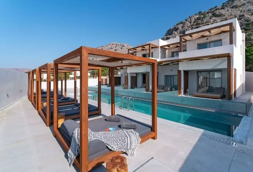 Majatalo Theretra Pefki Seaside