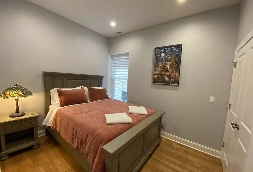 پانسیون Wrigleyville Inn