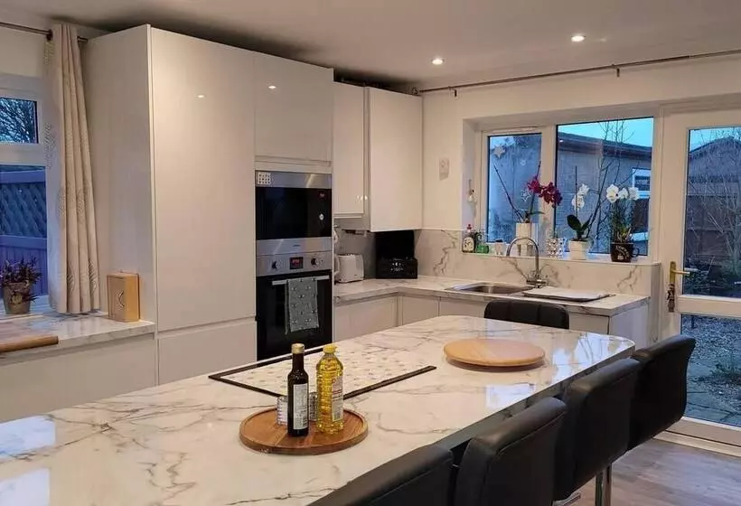 レジデンス Charming 1 Bed House, A Home From Home In Lincoln