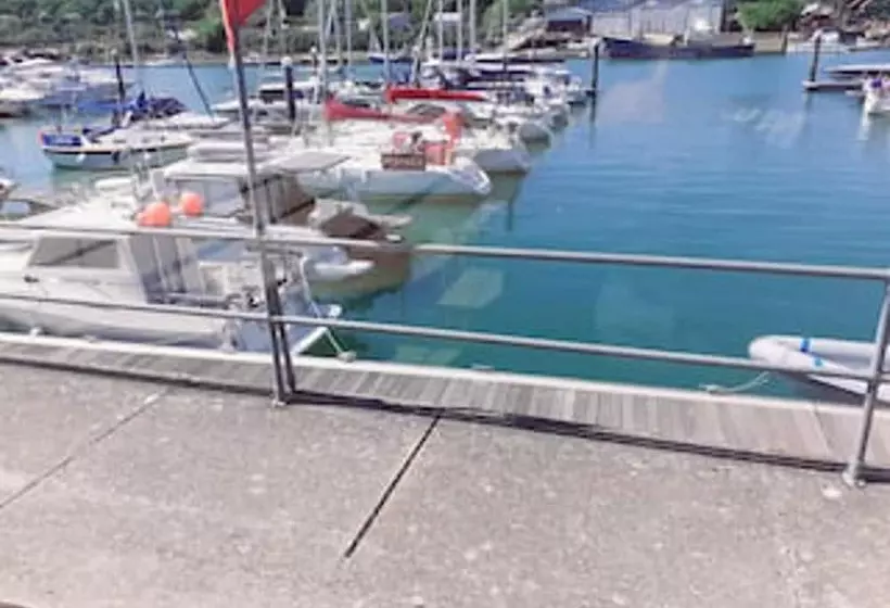 レジデンス Marinaa Inn, Welcome Home