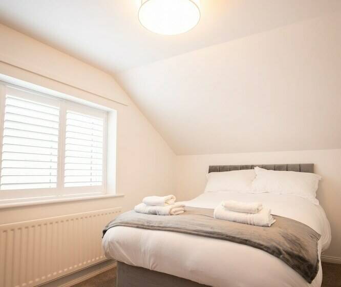 Ridley House Apartments