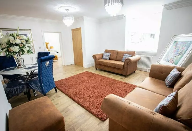 Ridley House Apartments