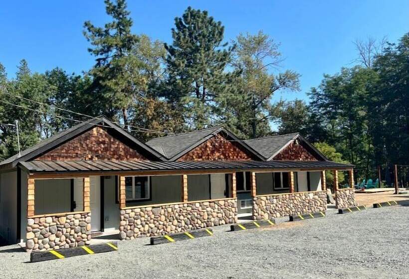 Rogue River Resort