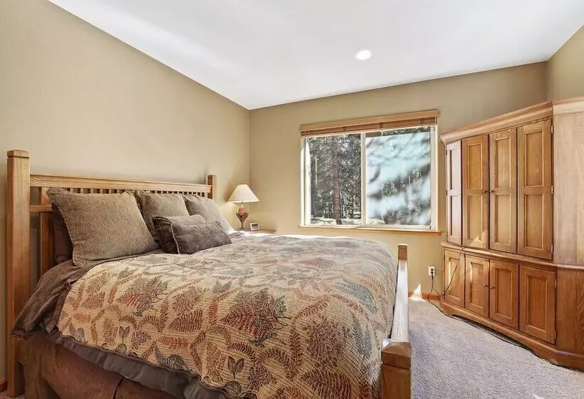 The Lodge On Oaxaco   Epic Man Cave / Billiard Room