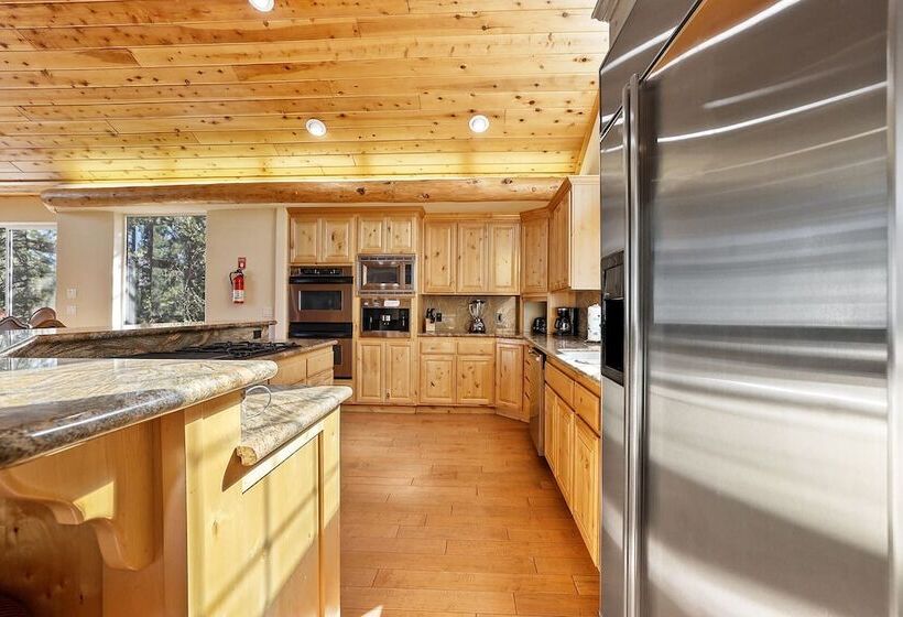 The Lodge On Oaxaco   Epic Man Cave / Billiard Room