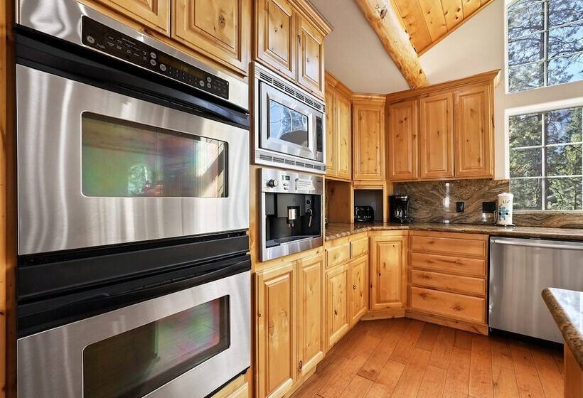 The Lodge On Oaxaco   Epic Man Cave / Billiard Room