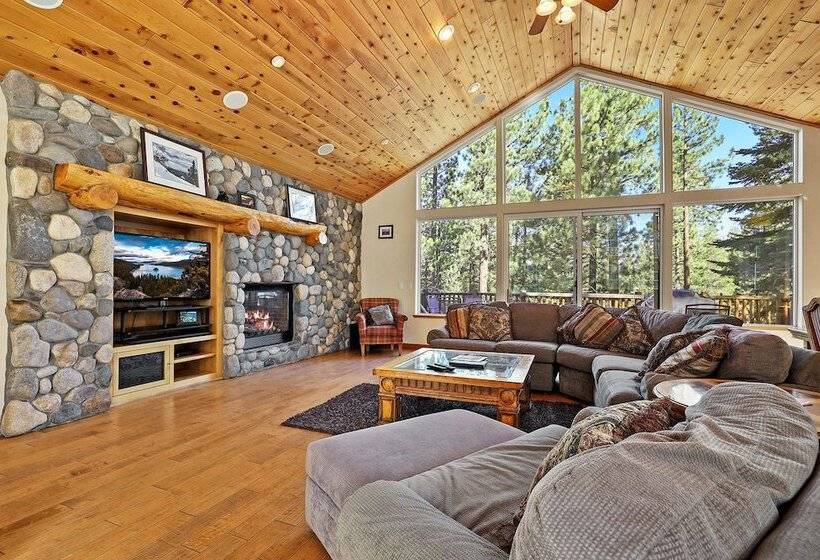 The Lodge On Oaxaco   Epic Man Cave / Billiard Room