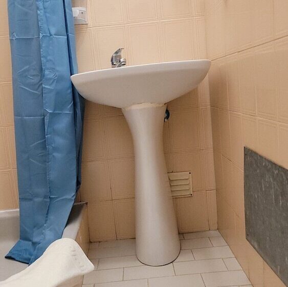 住宿加早餐  Residencia Paris Marinha