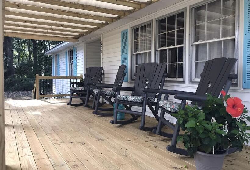 צימר The Cedar Point House