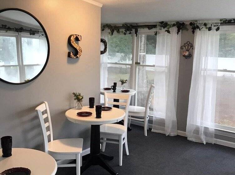 צימר The Cedar Point House