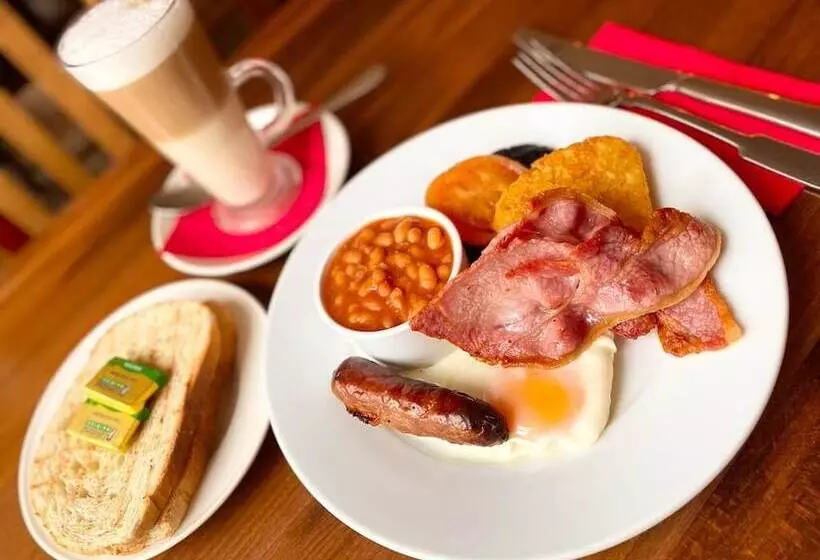 Hostelli The Wenns Chop & Ale House