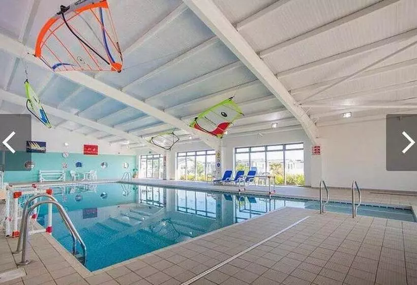 ホテル Captivating 2 Bed Villa In Pevensey