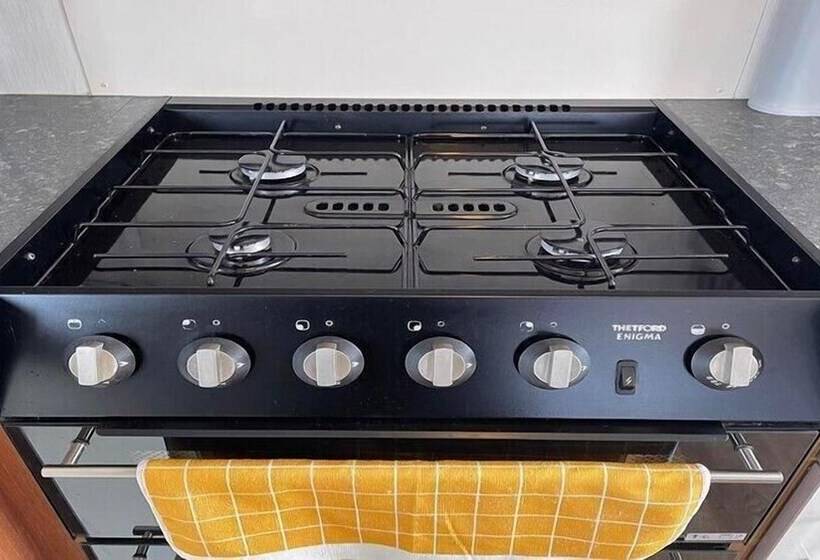 فندق Captivating 2 Bed Villa In Pevensey