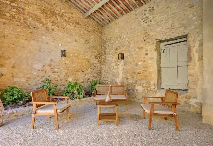 ホテル Domaine De Privadière & Spa