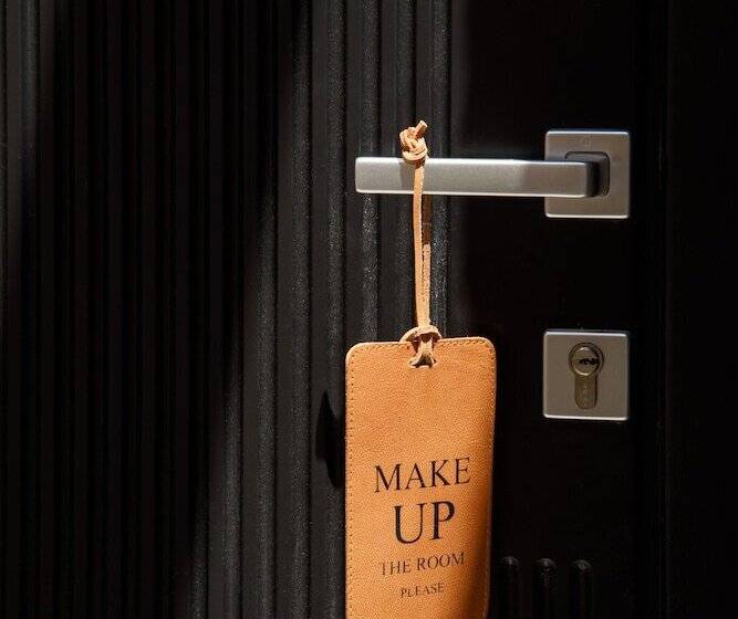 هتل Elysian Retreat