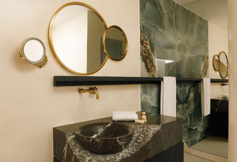 هتل Elysian Retreat